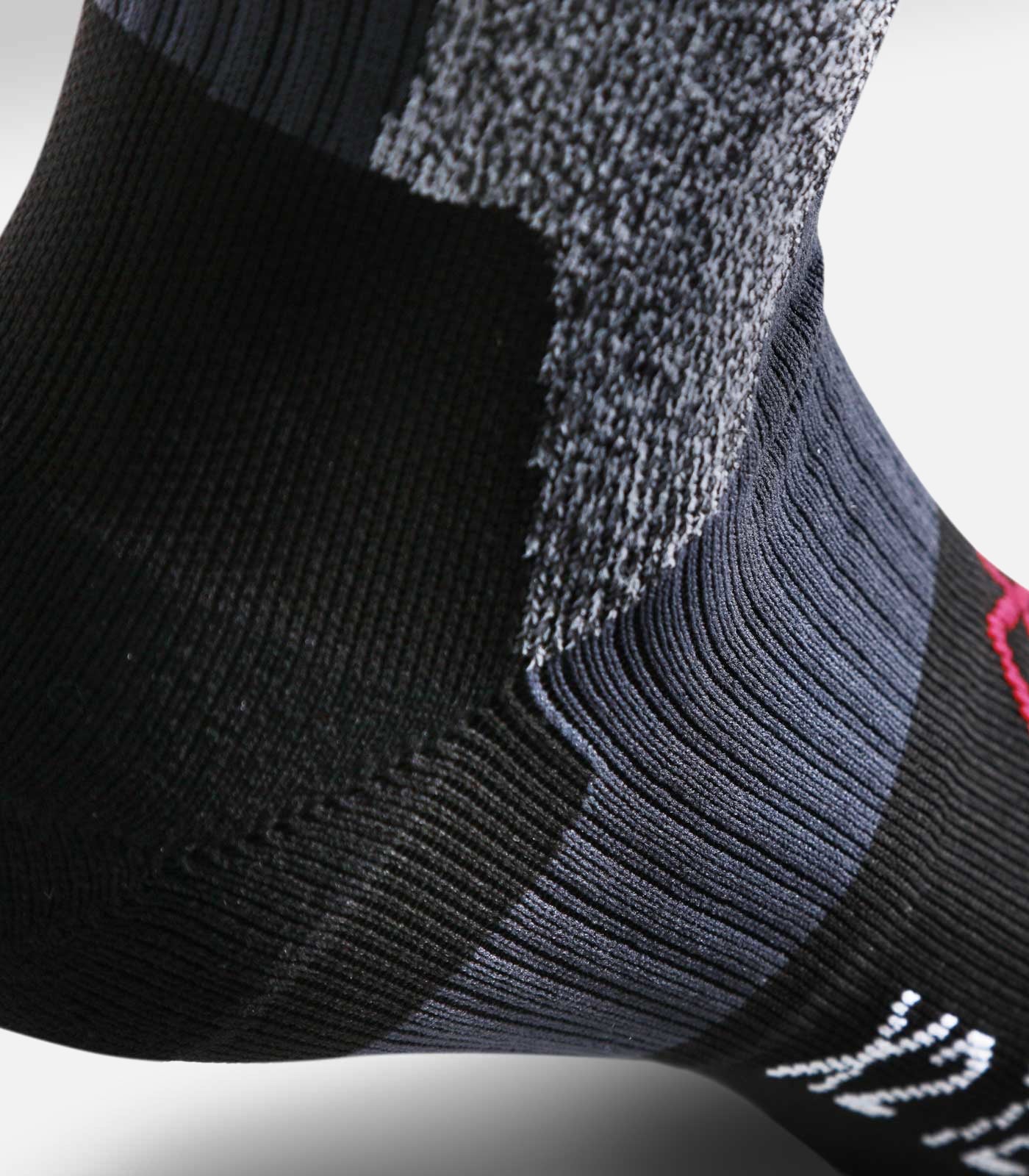 cimalp-x2-mid-chaussettes-randonn-e-noir-rouge-double-peau-anti-ampoules image 6