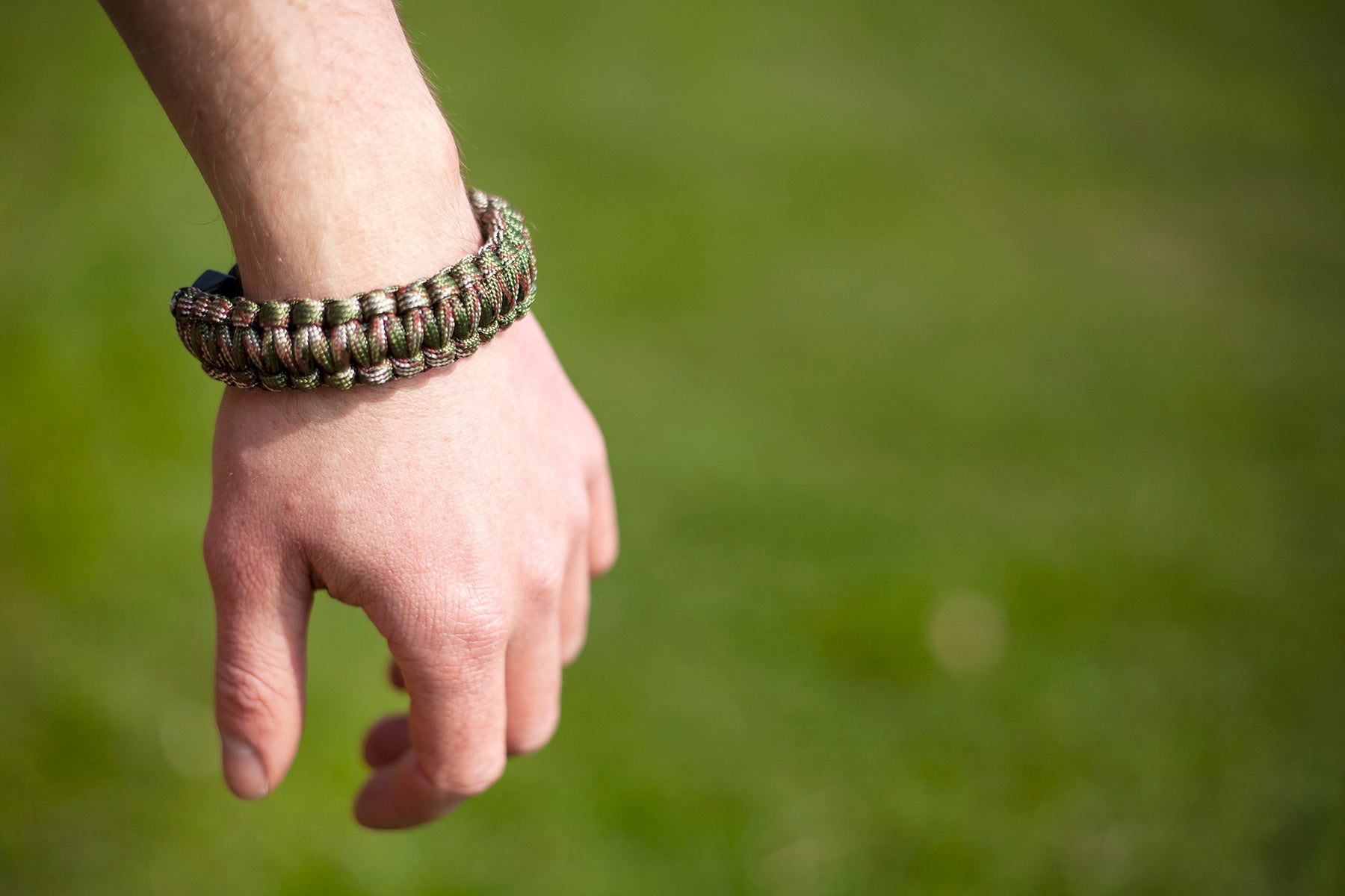dd-hammocks-paracord-bracelet-de-survie-paracorde image 8